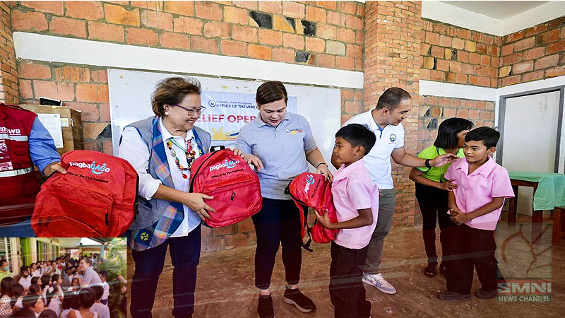 Higit 1k estudyante sa Antique, nakatanggap ng PagbaBAGo bags mula kay VP Sara