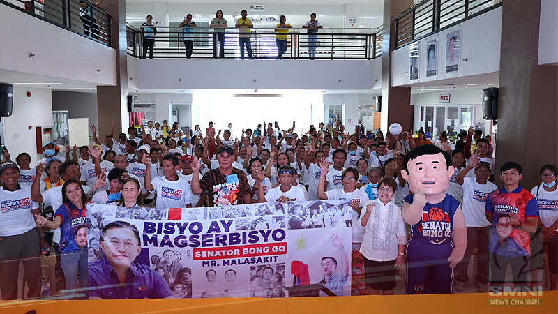 Bong Go provides assistance to typhoon victims in Maasim, Sarangani, helping communities to build back better