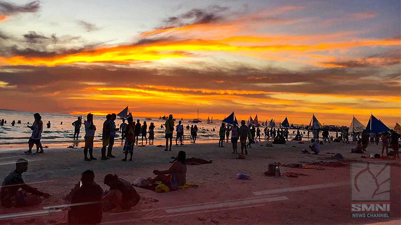 Catching a magical sunset in Boracay Island is absolutely breathtaking