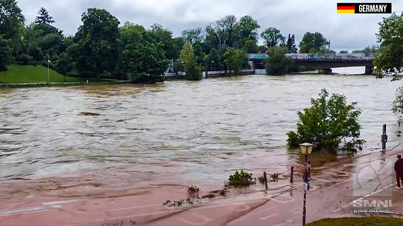 Four dead, thousands flee homes as flood sweeps Southern Germany